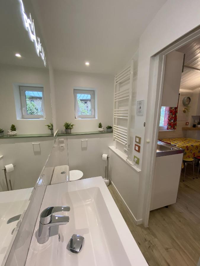 Le Cabanon De Chessy Bed and Breakfast Eksteriør billede